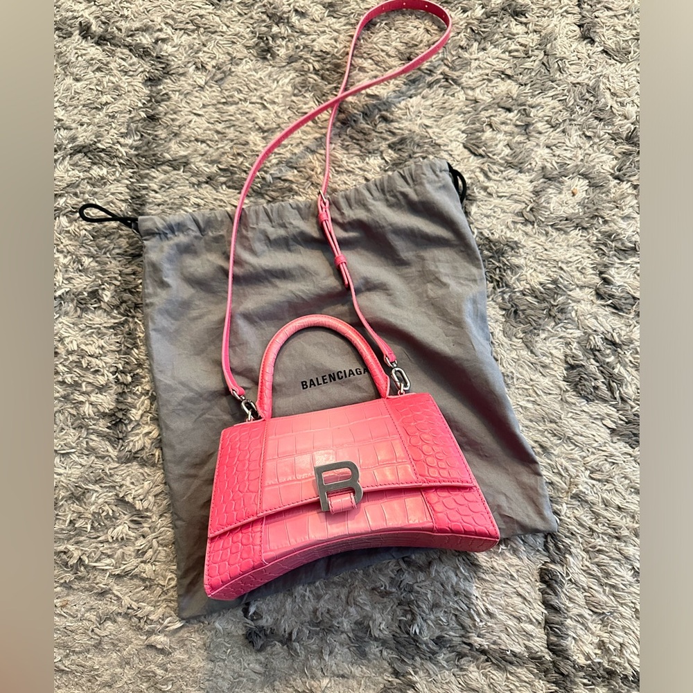 Hourglass top handle Croc Embossed